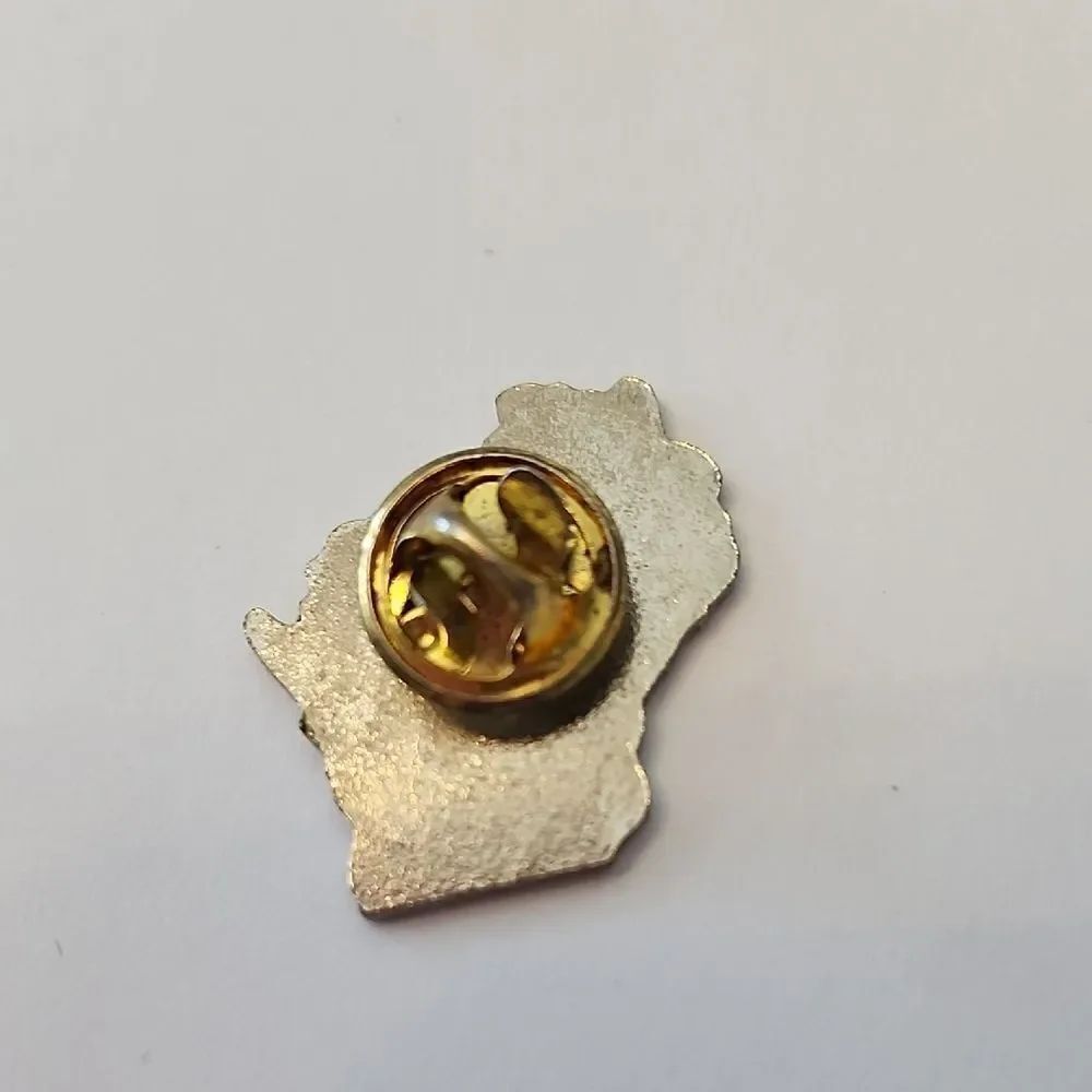 Wisconsin State Enamel Pin - Picture 2 of 3